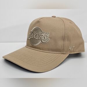 Los Angeles Lakers '47 Hitch RF (Relaxed Fit) Snapback Hat In Khaki